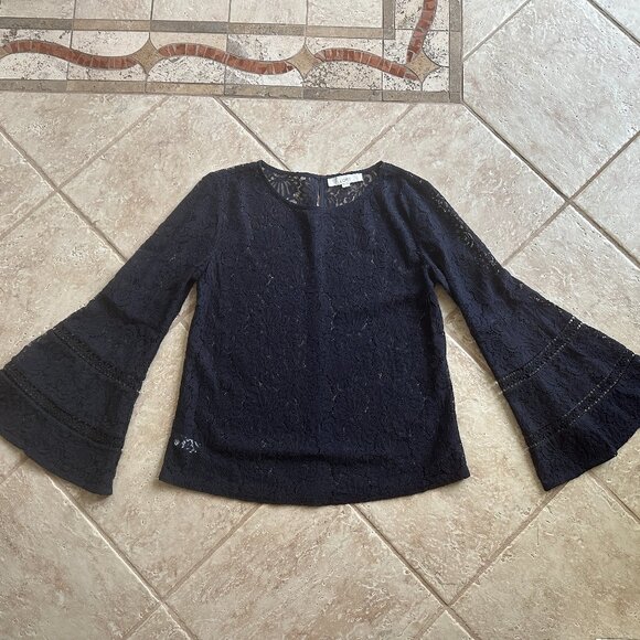 LOFT LACE, BELL-SLEEVED TOP:PREOWNED NAVY SMALL - Picture 7 of 9